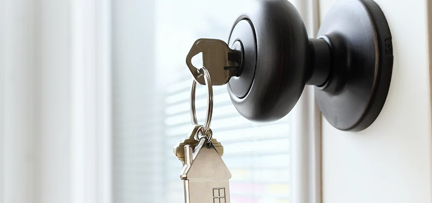 Bifold Door Knob Replacement in San Bernardino, California